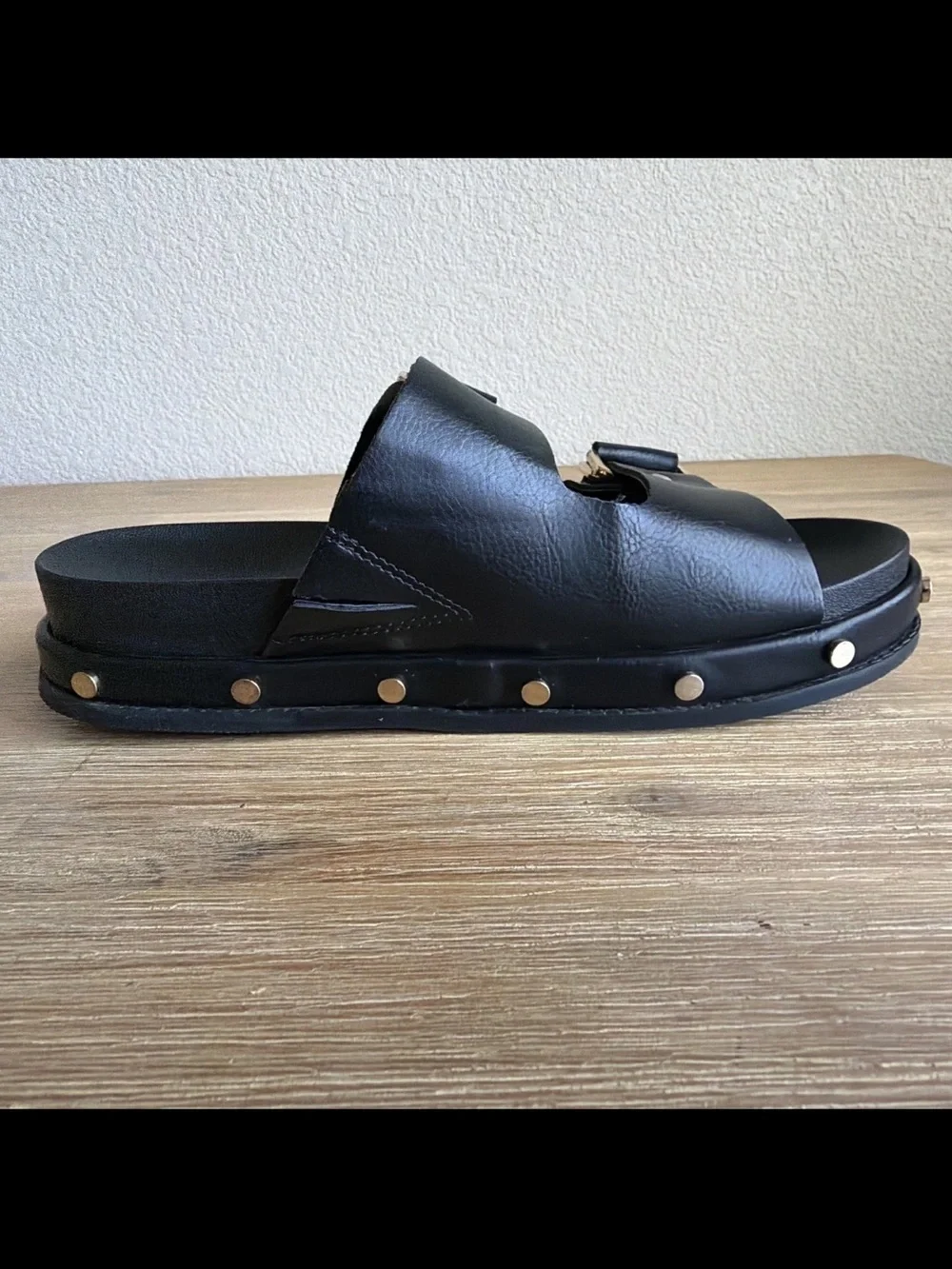 BCBG Platform Sandals Generation Bamba Women's Size 9.5 Black with Gold Studs